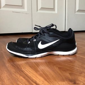 NIKE Training Shoes